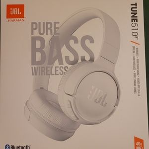 JBL Tune 510BT: Wireless On-Ear Headphones with Purebass Sound - White